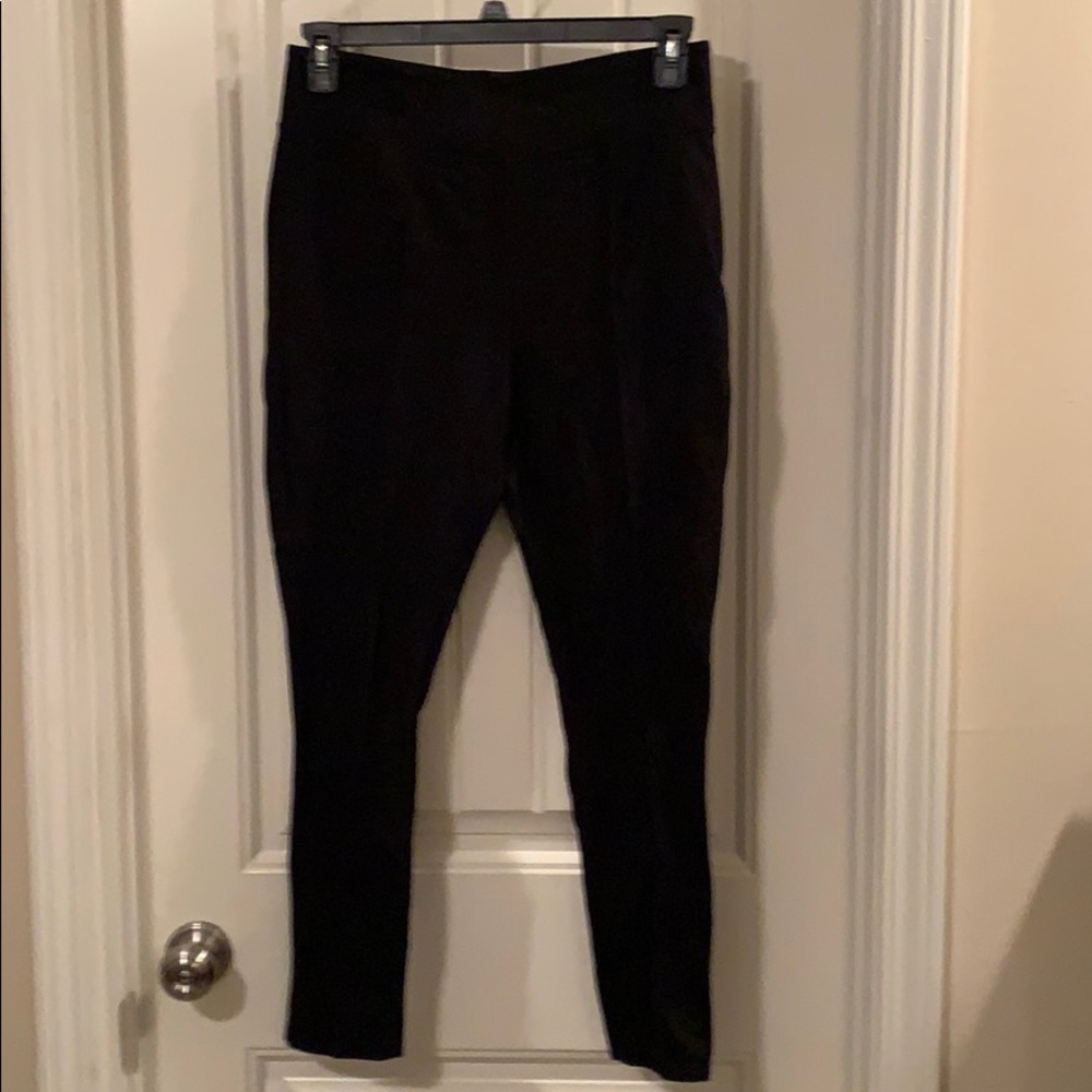 Black leggings